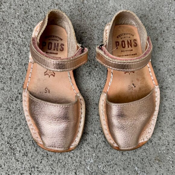 PONS Frailera Style Avarca Shoes Girls 26 EU 9.5 US Metallic Rose Gold Sandals - Picture 5 of 9